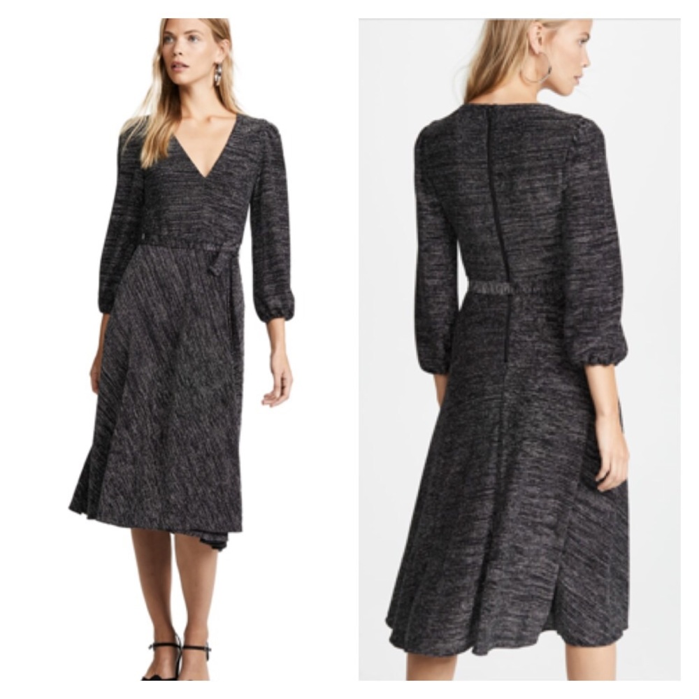 Host Pick 🎉 Alice + Olivia Coco plunging metallic V-neck dress